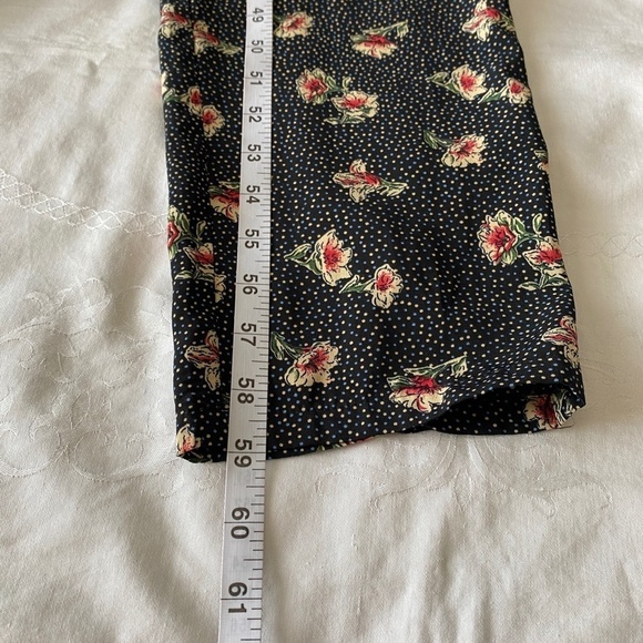 Molly Bracken 3/4 Sleeve Black 1/2‎ Zip Flower Print V-neck Jumpsuit Size Large - Picture 16 of 16